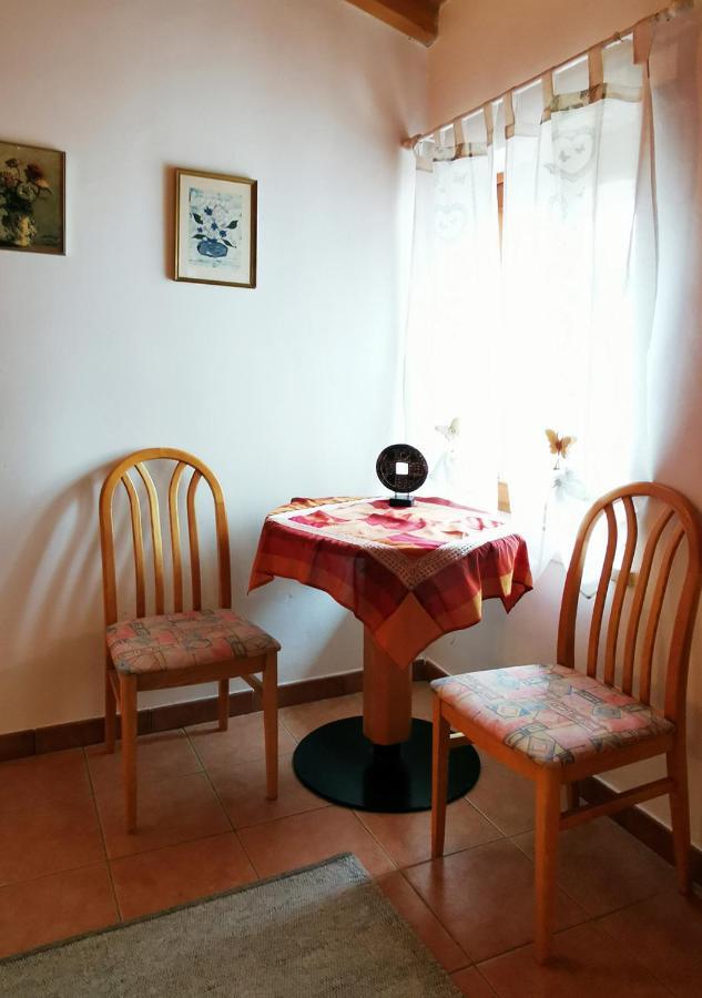 Casa Rustica Con Giardino Villa คาปริโน เวโรเนเซ ภายนอก รูปภาพ