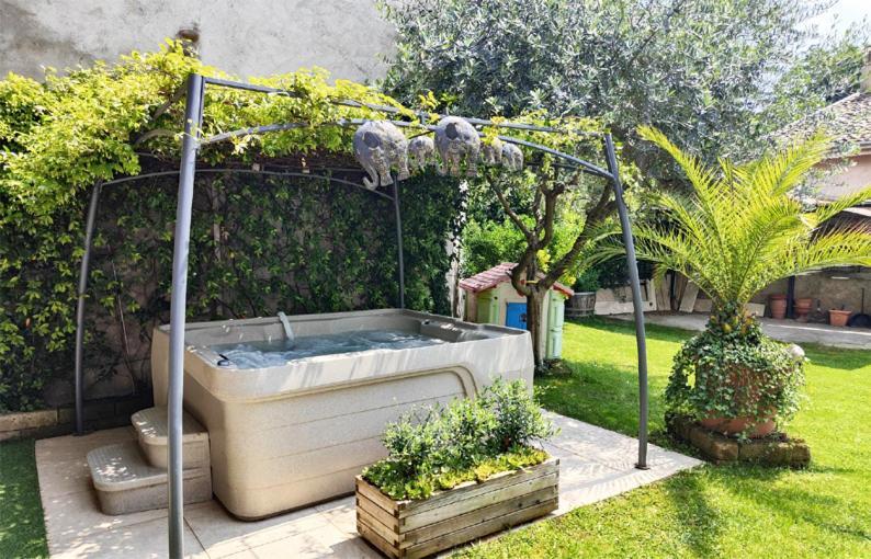 Casa Rustica Con Giardino Villa คาปริโน เวโรเนเซ ภายนอก รูปภาพ